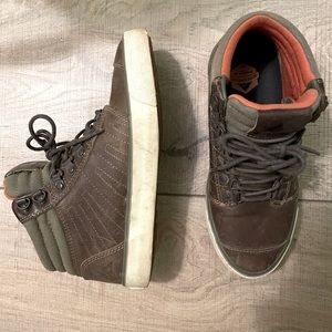 Brown leather Ridgemont high tops